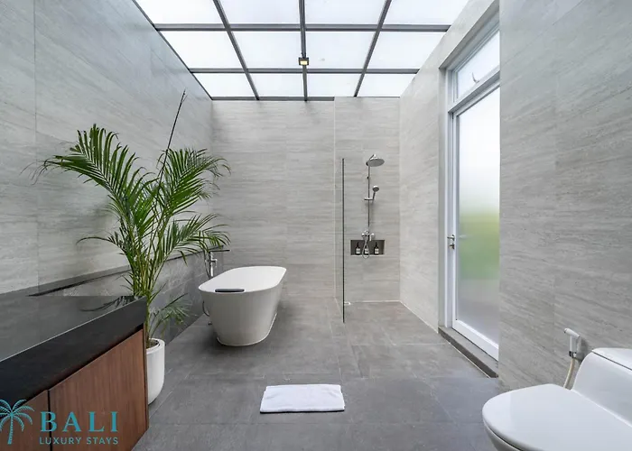 Вилла Cempaka Nusadua 3br Pool Wifi & Airport Pick Up Нуса-Дуа